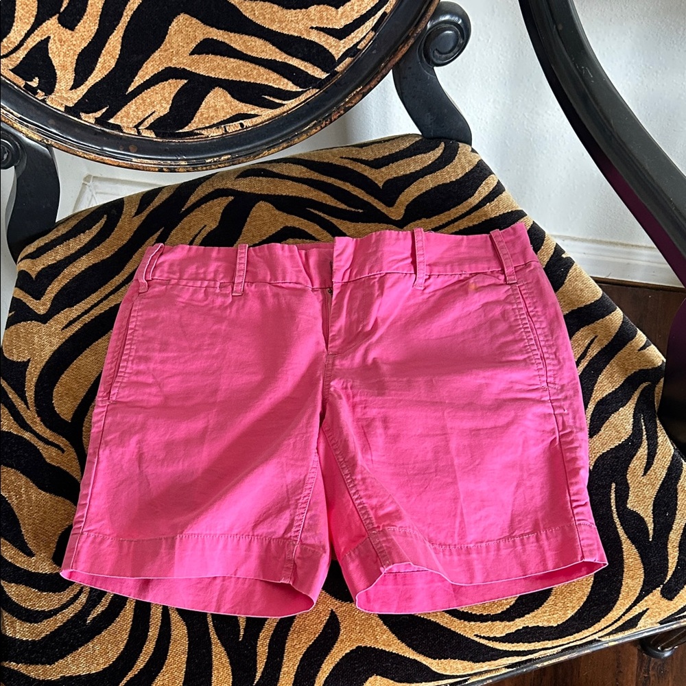 Chic Pink Women's Bermuda Shorts